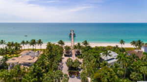 STRANDIMMOBILIEN FLORIDA, STRANDHAUS, Strandwohnung, Strandvilla Naples, Marco Island, Bonita Springs, Fort Myers, Sanibel Island. Urlaub direkt am Strand in SW Florida, Baden im Meer vor der Haustür, ob in Naples, Bonita Beach, Estero, Sanibel Island & Captiva oder Fort Myers Beach, Kirsten S. Prizzi findet die geeignete Strandimmobilie für Sie Angebote einsehen